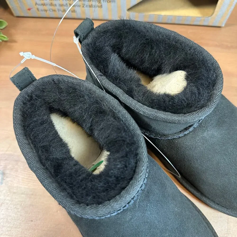Kirkland Signature Kids Shearling Ankle Boots Size 4